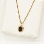 Κολιέ black stone